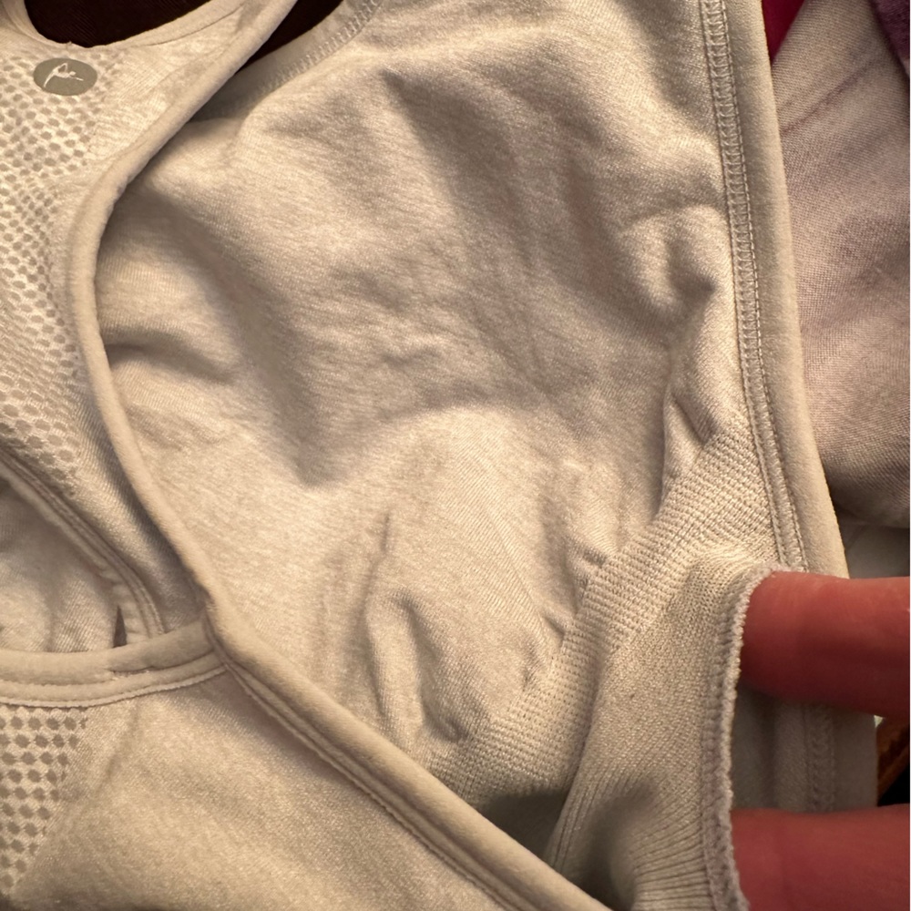 Sports bra - Picture 3 of 8